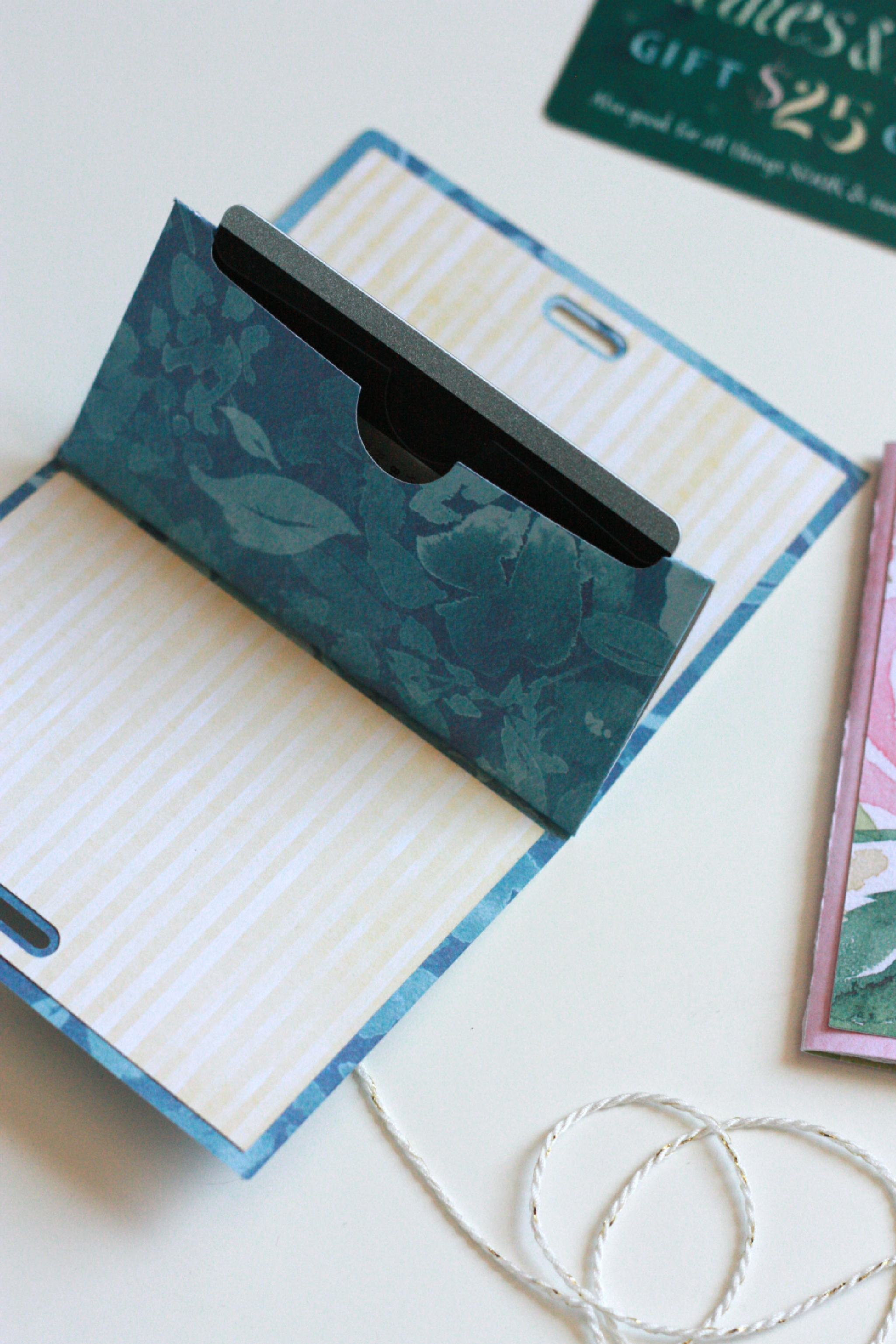 diy-gift-card-holder-with-cricut-explore-air-2-everyday-jenny